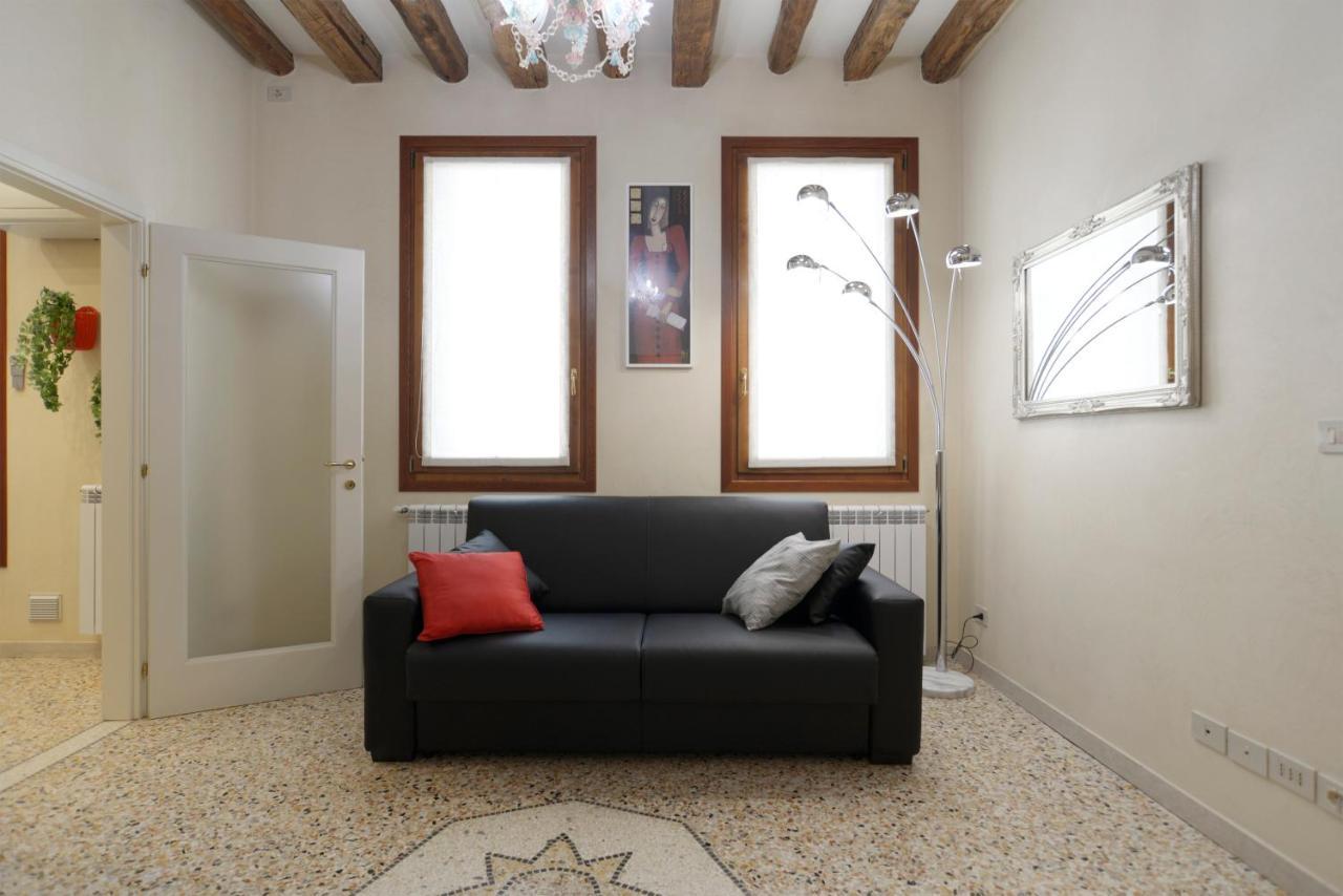 Domus Dea Apartment Venice Luaran gambar